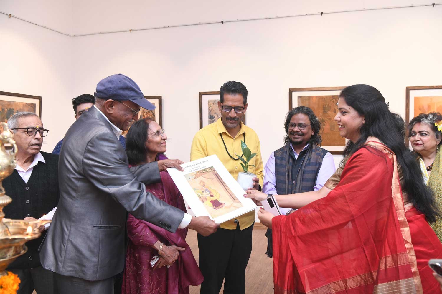 Prof. Sukhvir Sanghal's art exhibition museum on the wheels